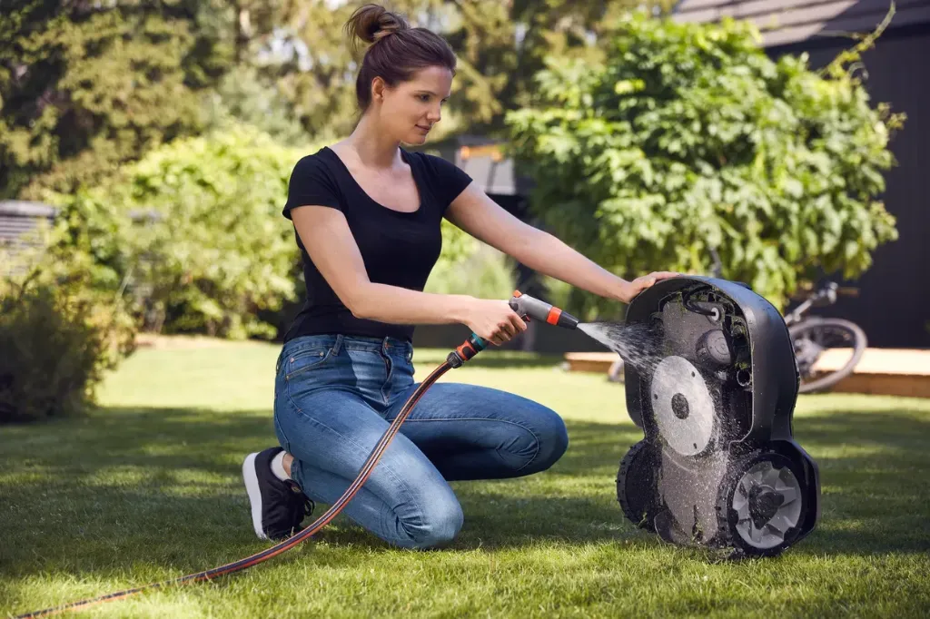 husqvarna automower 305.webp