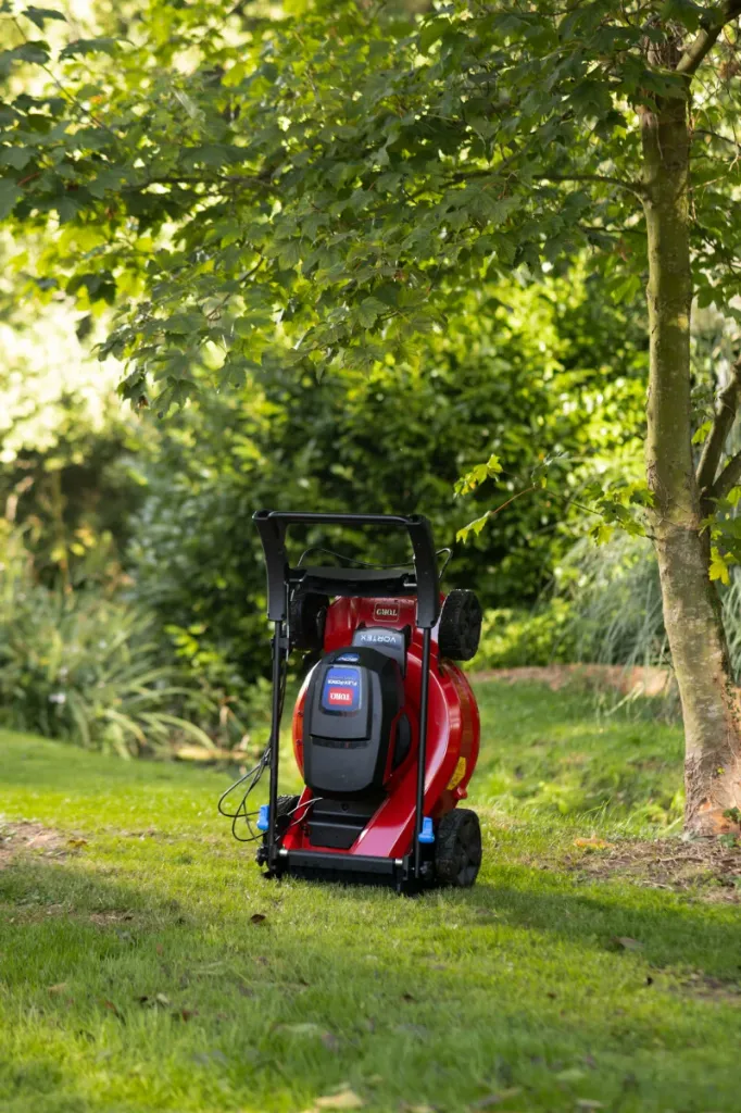toro-21695-53cm-accu-60v-alu-zelftrekker-gazonmaaier-grasmaaier-opvang-mulching-smart-stow-zijlosing-pro-smart-stow.webp