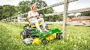 john_deere_z335e_zeroturn_maaier5.webp
